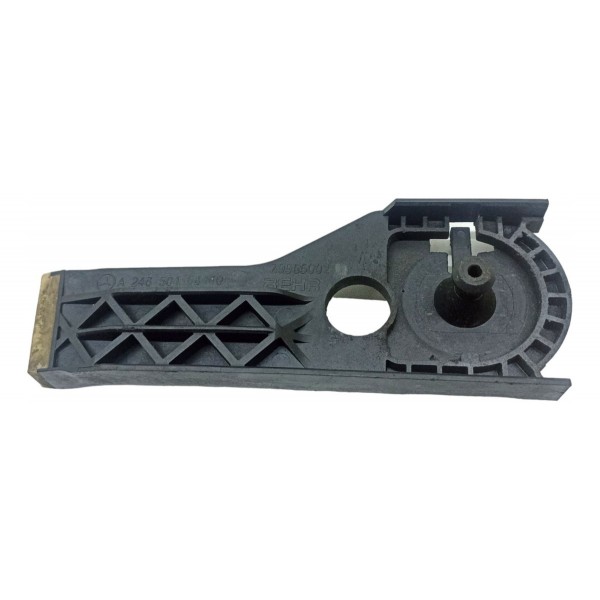 Suporte Inferior Radiador Direito Mercedes A200 2014 2015 16 Preto