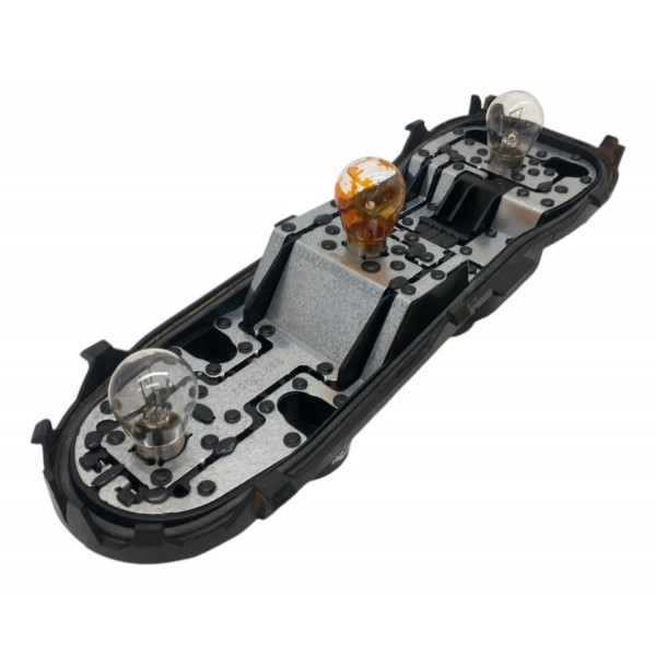 Circuito Soquete Lanterna Esquerda Renault Duster 2012 2013 Esquerdo/motorista