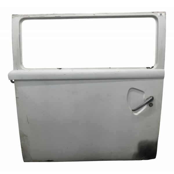 Tampa Traseira Volkswagen Kombi 2010 2011 2012 2013 Detalhe