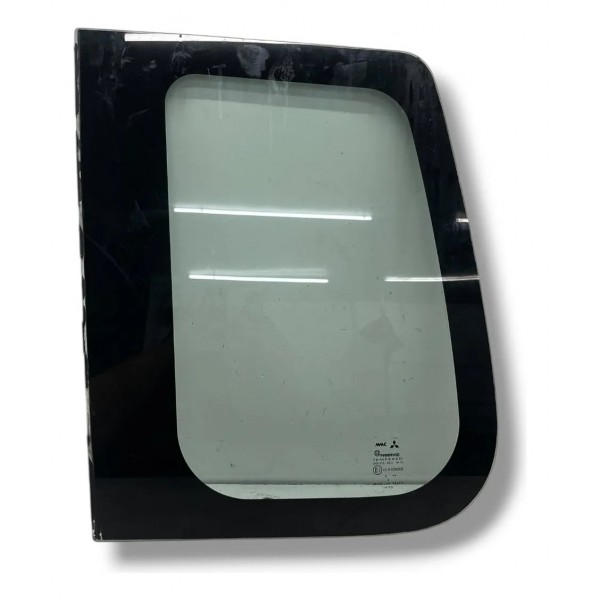Vidro Fixo Traseiro Direito Mitsubishi Tr4 2007 2010 2013