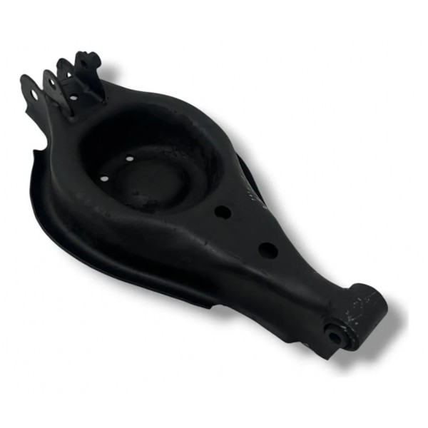 Balança Bandeja Tras Direito Gm Captiva 2008 2010 2012 2014