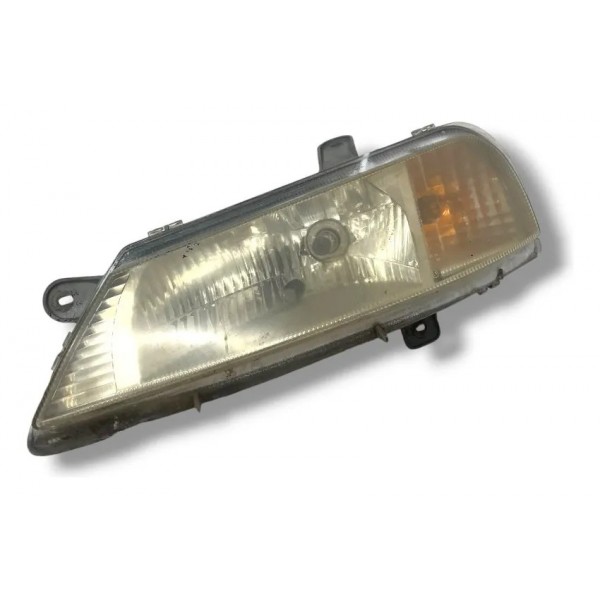 Farol Esquerdo Chevrolet Celta 2001 2002 2003 2004 2005 2006 Esquerdo/motorista